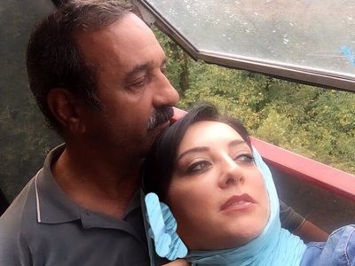 دکوراسیون کلبه عاشقانه و جمع و جور حمیرا ریاضی و علی اوسیوند؛ از کوسن‌هایی با طرح سنتی و پاف خوش‌رنگ تا دیزاین ورودی خانه به سبک و سیاق سنتی‌پسندها+ویدیو