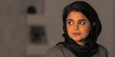 (ویدئو) صدای نازآفرین امین‌زاده... مثل بارونی که آروم روی دل می‌باره. این شعر رو با تمام وجود گوش کن