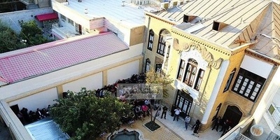 😍 سفر در زمان به عمارت همسر ناصرالدین‌شاه! | خانه منیرالسلطنه با معماری خیره‌کننده‌اش حالا تبدیل به موزه‌ای رؤیایی شده!