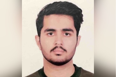 (عکس) نگاهی به اتاق علی حسین‌زاده/ رتبه 1 کنکور مکانیک خودرو 1403 از رفسنجان