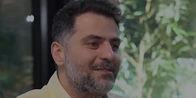 اعتراف عاشقانه علی ضیاء، کلمه‌هایی که مثل چای تلخ، اما شیرین تمام شدند / دلخوش به خنده‌های منِ خیره سر نباش + ویدئو