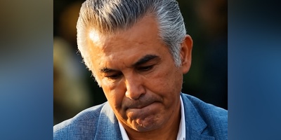 لحظه ترکیدن بُغض حمید استیلی زمانی که دفتر زندگی اش را ورق زد: فقط 5 سالم بود که پدرم را از دست دادم... برای بوسیدن پاهای مادرم خجالت می‌کشیدم+فیلم