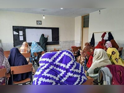 (ویدئو) وقتی درس خیلی مهمه و استاد گفته شش دانگ حواستون اینجا باشه تا یاد بگیرین🙄