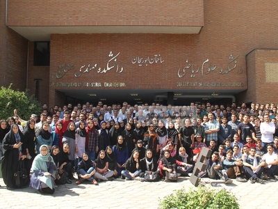 (ویدیو) دورهمی اولین ورودی های دانشگاه شریف به مناسبت شصت‌سالگی دانشگاه/ کاش فرصت داشتیم از تجربه‌های گران‌بهایشون بهره‌مند میشدیم