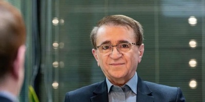 دکتر انوشه: تا زنده ایم برکت داشته باشیم / باید بمیری تا نفعت به مردم برسه!