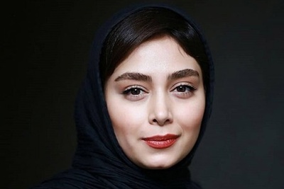 ویدیو/ مکالمۀ حرفه‌ای «دیبا زاهدی» به زبان انگلیسی با رئیس هتل/ Your English is good