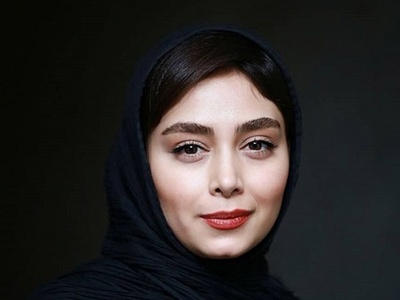 ویدیو/ مکالمۀ حرفه‌ای «دیبا زاهدی» به زبان انگلیسی با رئیس هتل/ Your English is good
