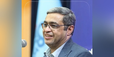 طنز سعید عزیزی از حرف زدن خانم‌ها؛ بعضی خانم ها مسلسل میزنند، بذار برسم بعد تیربارم کن + ویدئو