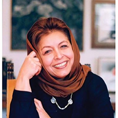 (ویدئو) سخنرانی الهام‌بخش و فوق‌العاده لیلی گلستان در تدتاک؛ از زندگی پس از جدایی تا ساختن گالری‌ای که شاملو و محمود دولت‌آبادی در آن شعر می‌خواندند / چون زن بودم بهم مجوز نمیدادند!