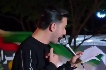شگرد خنده‌دار مداح یاسوجی در تجمع شبانه؛ پای «عمو مجید نقطه‌زن» به امتحانات مدارس باز شد! + ویدئو