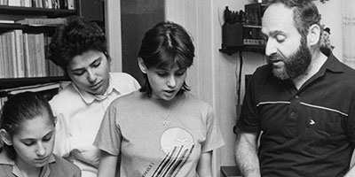 (ویدئو) لازلو پولگار؛ مردی که فرضیه «نوابغ ساخته می‌شوند» را به واقعیت بدل کرد