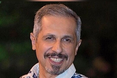 یادی کنیم از لحظات احساساتی شدن جواد رضویان بعد از خبر خواستگار داشتن دخترش؛ یه عمر نونشو الان یکی میاد دسته گلمو ببره / سکانسی از سریال «صفر 21» با هنرمندی سیامک انصاری و رویا میرعلمی