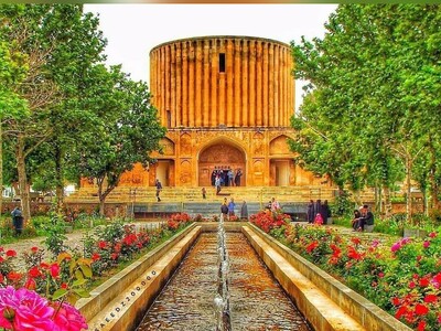 (ویدئو) «کاخ خورشید کلات»؛ شاهکار معماری نادر و پناهگاه احتمالی گنجینه‌ افسانه‌ای او/ آیا دیوارهای سنگی این بنای تاریخی، هنوز هم از طلای ناب و جواهرات درخشان محافظت می‌کنند؟