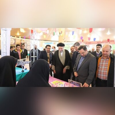 برپایی نمایشگاه توانمندی‌های علمی در دانشگاه آیت‌اله‌ بروجردی (ره)