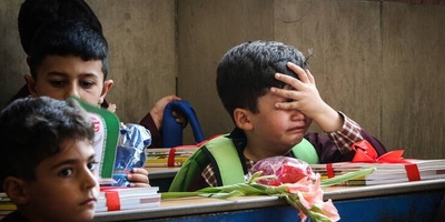 (عکس) وقتی بابات گفته اگه این ترم هم مشروط بشی باید تو خیابون بخوابی، مجبوری همچین خلاقیت چاپلوسانه‌ای رو به خرج بدی😅