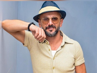 ویدیو | امین حیایی و دنیای چند وجهی هنر/ از قاب تلویزیون تا محفل شعر / ستایش امیرمهدی ژوله