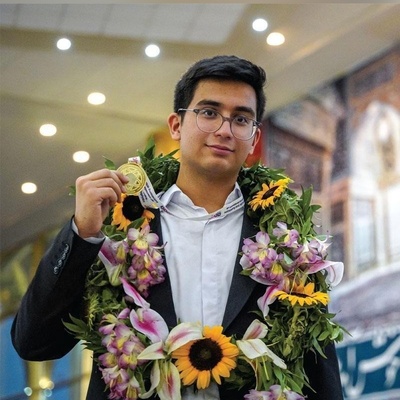 آرشیا میرشمسی، نابغه‌ ایرانی که جهان را در تسخیر خود گرفت؛ از اتاق کوچکش در مشهد تا طلای جهانی نجوم