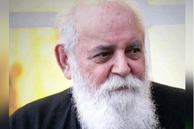 (ویدیو) دلنشین‌ترین و زیباترین شعر هوشنگ ابتهاج: آنکه از جان دوست تر می دارمش/ با زبان تلخ می آزارمش...