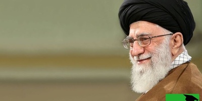 روایت کمترشنیده‌شده از کودکی رهبر شهید انقلاب: من در کلاس اول ابتدایی چشمانم ضعیف بود و تخته سیاه و چهره معلم رو نمی‌دیدم +ویدیو