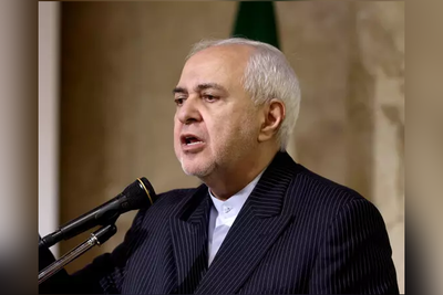 حضور وزیر سابق امور خارجه در نشست دانشجویی/ ظریف: موشک و اقتصاد در کنار مردم، نه به جای مردم+ فیلم