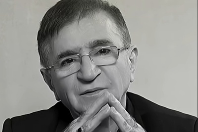 اگر میخوای بدونی طرف احساسیت واقعا تورو میخواد یا نه! این حرف دکتر انوشه برای توست؛ آویزه گوشت کن تا بازیچه نشی