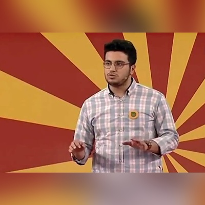 (ویدئو) استندآپ کمدی فوق خنده‌‌دار امیرحسین قیاسی در برنامۀ خندوانه/ وقتی صبح کنکور داری اما یدونه دایی داری که سندروم تلفن بی‌قرار گرفته...