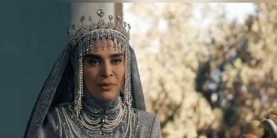 (عکس) چهره‌ای دیگر از اندیشه فولادوند/ کشف دنیای شعر با خواندن «عطسه‌های نحس» و «شلیک کن رفیق»