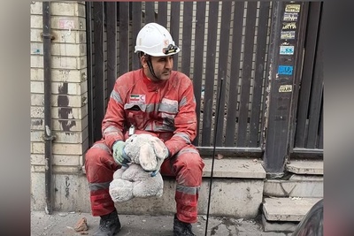 عروسک‌هایی که دیگر کسی دستشان را نمی‌گیرد؛ قصه‌ای پر از غم و جدایی + فیلم