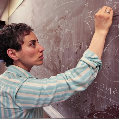 ویدیو/ مریم میرزاخانی در قاب نقاشی فرشته‌گون؛ تصویری که پرواز جاودانه او را روایت می‌کند