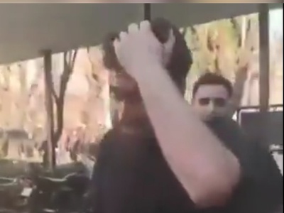 (ویدئو) از شعار تا سنگ‌پرانی؛ آیا این تصویر، اعتراض مسالمت‌آمیز است؟