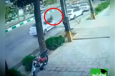 فیلم لحظه مرگ دلخراش یک زن در حال قدم زدن وسط خیابان