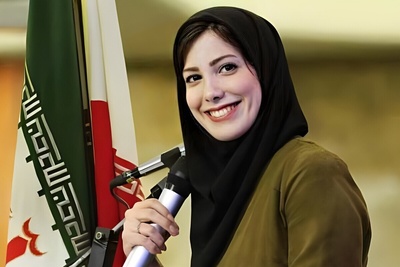 ویدیو | چند بیت از سعدی با صدای جادویی باران نیکراه/ مگو جاهی از سلطنت بیش نیست/ که ایمن‌تر از مُلکِ درویش نیست