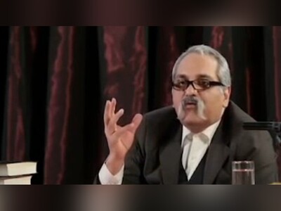 ویدیو/ شب شعر فوق خنده‌دار مهران مدیری با شعرهای بی‌وزن و قافیۀ خلاقانه/ نسبت او من پَهَنم.../ نصف سیبیل‌هاشو خورد