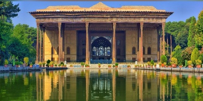 (عکس) آسیب جدی به باغ‌موزه چهلستون اصفهان پس از موج انفجارها