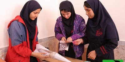 خلاقیت تحسین برانگیز دانش آموزان برای تولید موشک با بطری نوشابه و سرکه/ نسلِ نوظهورِ «پدر موشکی»؛ گام‌های بلند شاگردان طهرانی‌مقدم +عکس