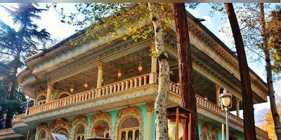 (ویدئو) گشتی در باشکوه‌ترین عمارت تاریخی شمال تهران، موزه زمان؛ با نوای ملکوتی و بهشتی همایون شجریان جایی که زمان متوقف می‌شود