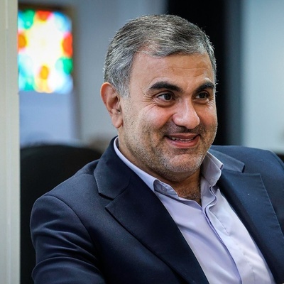 (عکس) نگاهی به شبی که خوابگاه جای خانه را گرفت؛ یلدای رئیس دانشگاه آزاد کنار دانشجویان