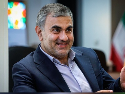 (عکس) نگاهی به شبی که خوابگاه جای خانه را گرفت؛ یلدای رئیس دانشگاه آزاد کنار دانشجویان