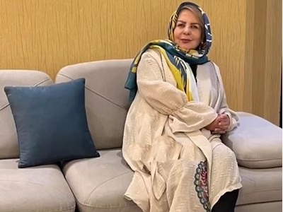 مبلمان سلطنتی و راحتی مدرن؛ ترکیب برنده در دکوراسیون داخلی منزل پوراندخت مهیمن، بازیگر سریال ساهره+ویدیو