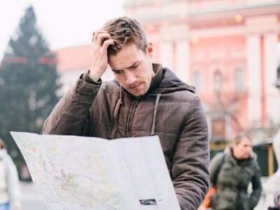 (ویدئو) انگلیسی رو مثل آب خوردن با زیرنویس فارسی یاد بگیر! / آموزش مکالمات کاربردی سفر و آدرس پرسیدن به زبان ساده