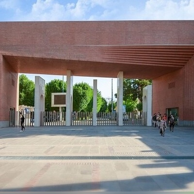 ماجرای ممنوعیت تردد در دانشگاه شریف چیست؟