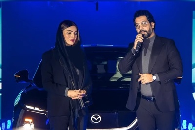 (ویدئو) نگاهی به کابین و مشخصات هدیه‌ی لاکچری کامران تفتی که نگاه‌ها را دزدید؛ مزدا EZ-60 لوکس در دستان متین ستوده