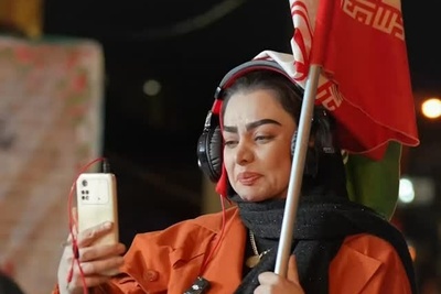 ایران وطن ماست، ایران مادر ماست، ما سر مادرمون با هیچ بی پدری شوخی نداریم؛ تا پای جان ایستاده‌ایم❤