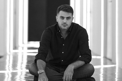 علی ضیا از بی‌وفایی یار می‌گوید؛ روایتی شنیدنی با یک شاه‌بیت