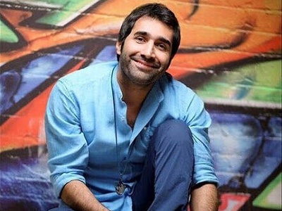 ویدیو| وقتی هادی کاظمی ترکی حرف می‌زند؛ نمایشی از هویت و اصالت