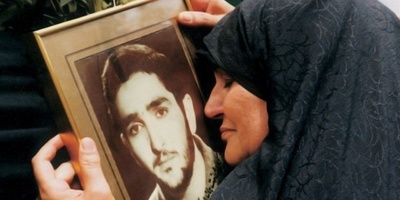 (ویدیو) هوش مصنوعی آرزوی مادر شهید را برایش برآورده کرد! / چقدر خوشحال شد...😢