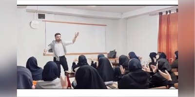 (ویدئو) خلاقیت جالب یک معلم در شیوه نوین تدریس عربی با آهنگی ریتمیک