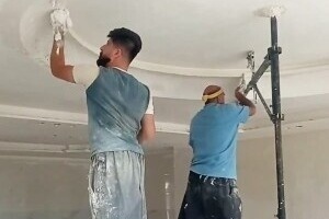 خلاقیت خنده دار اوستا بنای ایرانی برای بلند قدتر شدن شاهکاریه برای خودش/ هنر همیشه نزد ایرانیان بوده و بس، والسلام😂