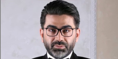 تصویر| پشت‌پرده مصاحبه‌ی جنجالی فرزاد حسنی در دوران دبیرستان؛ ماجرای ناگفته این مصاحبه قدیمی بازیگر سریال فریبا چیست؟!