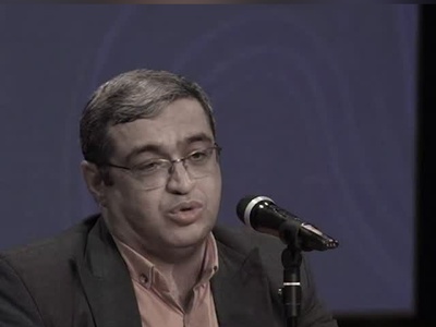 کاش آقایون این حرف سعید عزیزی را زودتر یاد بگیرند؛ خوش‌بحال آقایی که پیام عاشقانه‌اش رو بچه‌اش تو گوشی مامانش بخونه، عجیجم، عجقم بابا بلاعه‌ هااا